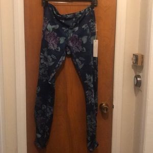 Kira Grace Size L Goddess Ruched Legging